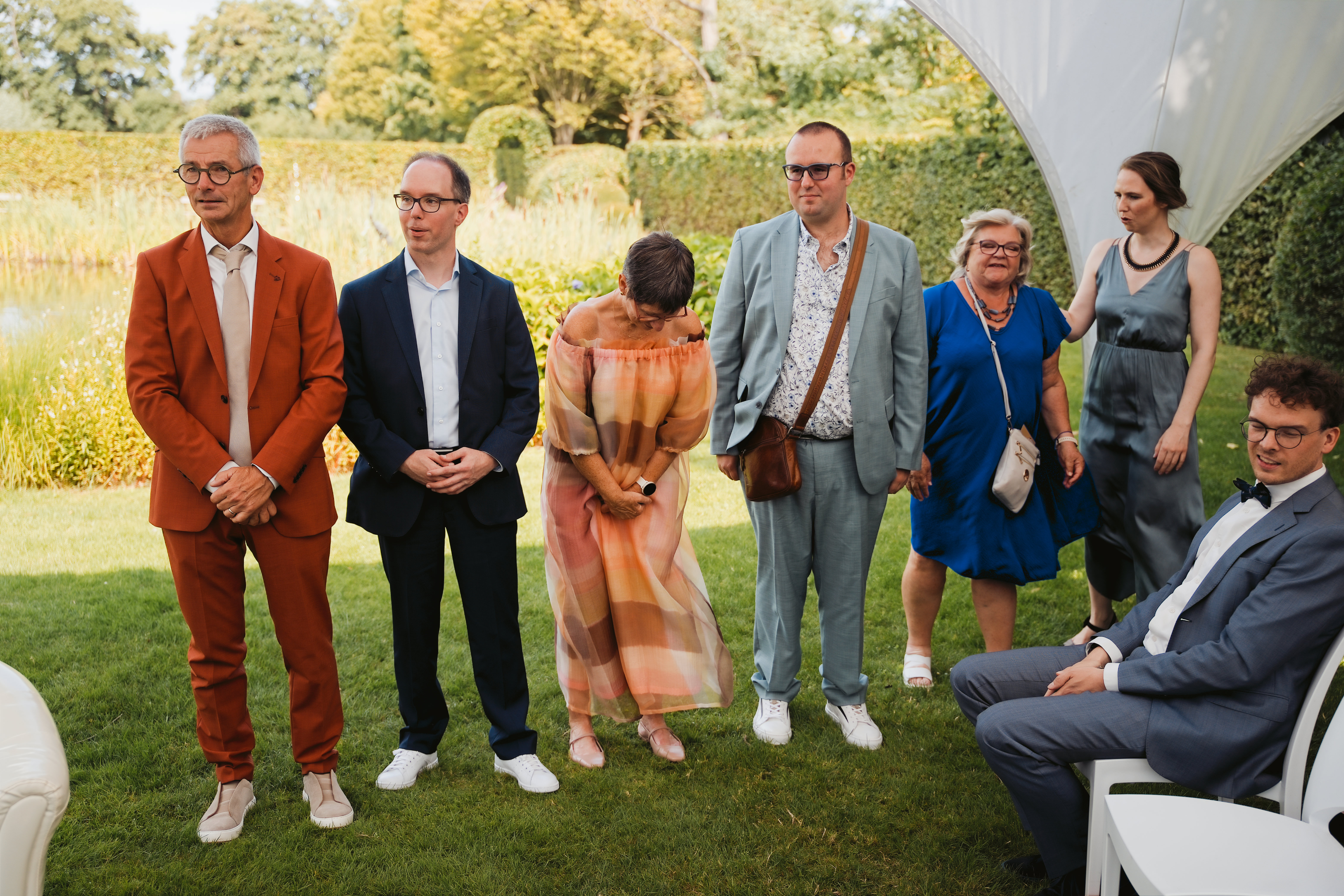 Interieur van de feestzaal van Hof te Rhode tijdens het huwelijksfeest van Stijn en Dries